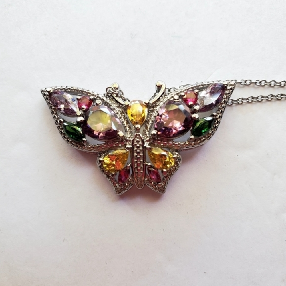 New Women's Faux Silver Color‎ Rhinestones Butterfly Necklace NWT